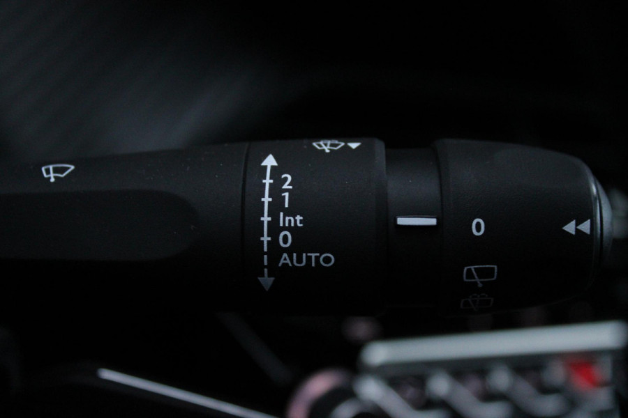 Peugeot 2008 1.2 100PK ALLURE | NAVIGATIE | APPLE CARPLAY/ANDROID AUTO | DAB RADIO | LED | PARKEERSENSOREN | ACHTERUIRIJCAMERA | DODEHOEKDETECTIE | 360° CAMERA | ADAPTIVE CRUISECONTROL | 3D-COCKPIT | ZWARTE DAKRAILS | 17" LICHTMETAAL | Peugeot 2008 1.2 100PK ALLURE | NAVIGATIE | APPLE CARPLAY/ANDROID AUTO | DAB RADIO | LED | PARKEERSENSOREN | ACHTERUIRIJCAMERA | DODEHOEKDETECTIE | 360° CAMERA | ADAPTIVE CRUISECONTROL | 3D-COCKPIT | ZWARTE DAKRAILS | 17" LICHTMETAAL |