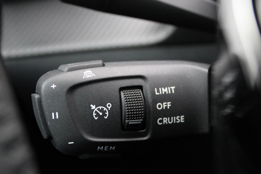 Peugeot 2008 1.2 100PK ALLURE | NAVIGATIE | APPLE CARPLAY/ANDROID AUTO | DAB RADIO | LED | PARKEERSENSOREN | ACHTERUIRIJCAMERA | DODEHOEKDETECTIE | 360° CAMERA | ADAPTIVE CRUISECONTROL | 3D-COCKPIT | ZWARTE DAKRAILS | 17" LICHTMETAAL | Peugeot 2008 1.2 100PK ALLURE | NAVIGATIE | APPLE CARPLAY/ANDROID AUTO | DAB RADIO | LED | PARKEERSENSOREN | ACHTERUIRIJCAMERA | DODEHOEKDETECTIE | 360° CAMERA | ADAPTIVE CRUISECONTROL | 3D-COCKPIT | ZWARTE DAKRAILS | 17" LICHTMETAAL |