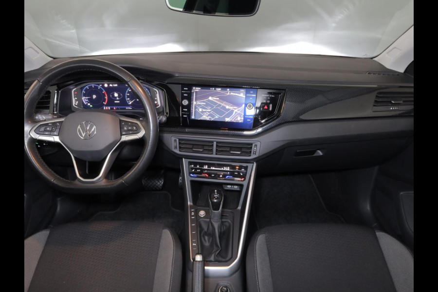 Volkswagen Polo 1.0 TSI Life Business 95 pk Automaat (DSG) | Verlengde garantie | Navigatie | Parkeersensoren | Achteruitrijcamera | Adaptieve cruise control | Stoelverwarming |