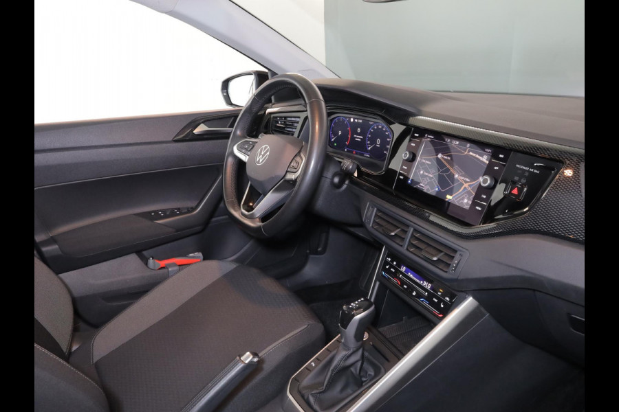 Volkswagen Polo 1.0 TSI Life Business 95 pk Automaat (DSG) | Verlengde garantie | Navigatie | Parkeersensoren | Achteruitrijcamera | Adaptieve cruise control | Stoelverwarming |