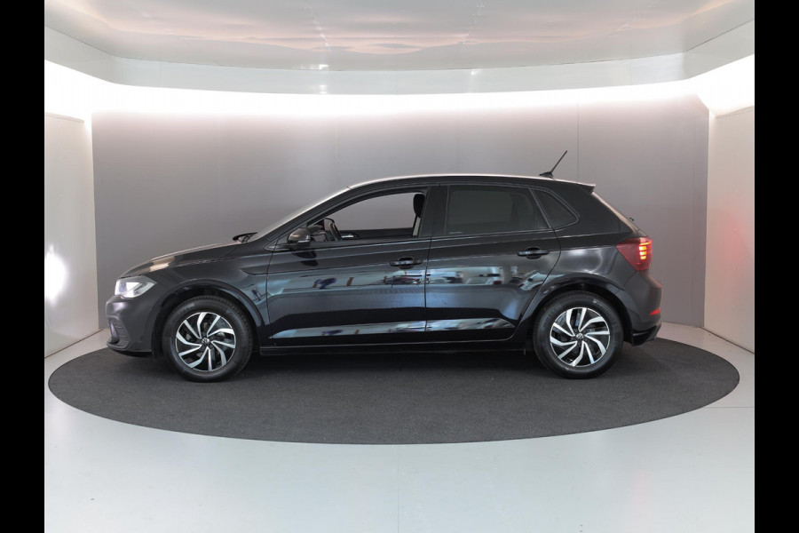 Volkswagen Polo 1.0 TSI Life Business 95 pk Automaat (DSG) | Verlengde garantie | Navigatie | Parkeersensoren | Achteruitrijcamera | Adaptieve cruise control | Stoelverwarming |