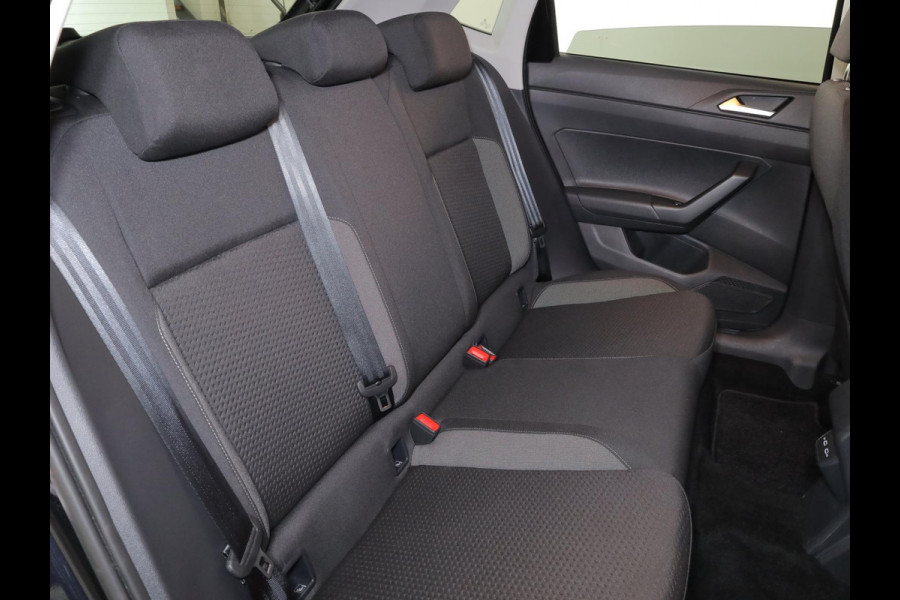 Volkswagen Polo 1.0 TSI Life Business 95 pk Automaat (DSG) | Verlengde garantie | Navigatie | Parkeersensoren | Achteruitrijcamera | Adaptieve cruise control | Stoelverwarming |