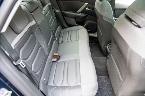 Citroën C4 X 1.2 Puretech Max|Prijs rijklaar incl. 12 mnd garantie| Carplay Schuif/kanteldak Head-up display Camera PDC LMV NAV