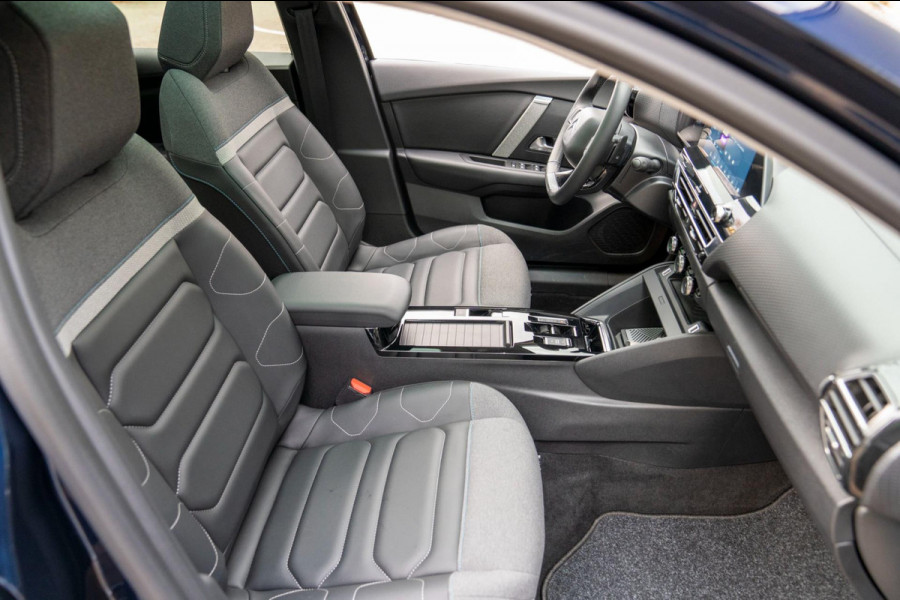 Citroën C4 X 1.2 Puretech Max|Prijs rijklaar incl. 12 mnd garantie| Carplay Schuif/kanteldak Head-up display Camera PDC LMV NAV