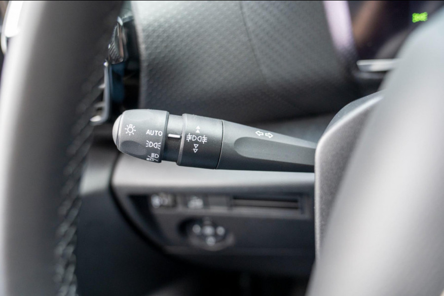 Citroën C4 X 1.2 Puretech Max|Prijs rijklaar incl. 12 mnd garantie| Carplay Schuif/kanteldak Head-up display Camera PDC LMV NAV