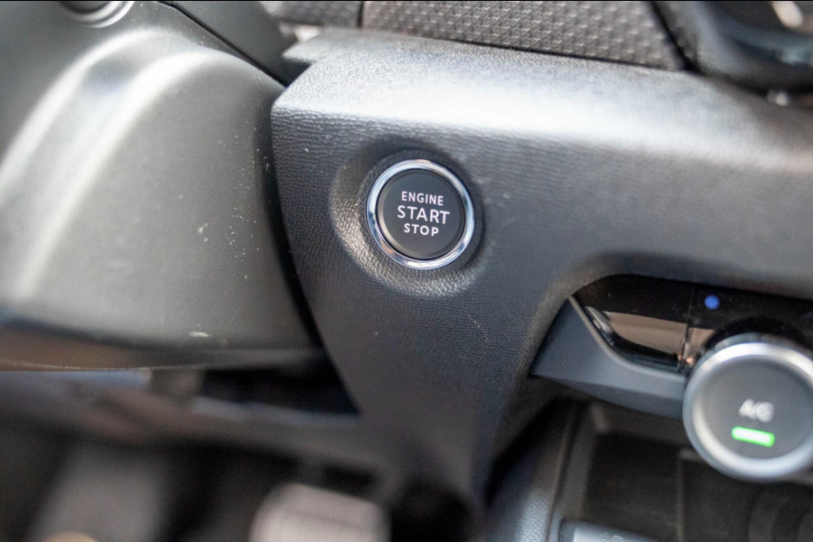 Citroën C4 X 1.2 Puretech Max|Prijs rijklaar incl. 12 mnd garantie| Carplay Schuif/kanteldak Head-up display Camera PDC LMV NAV