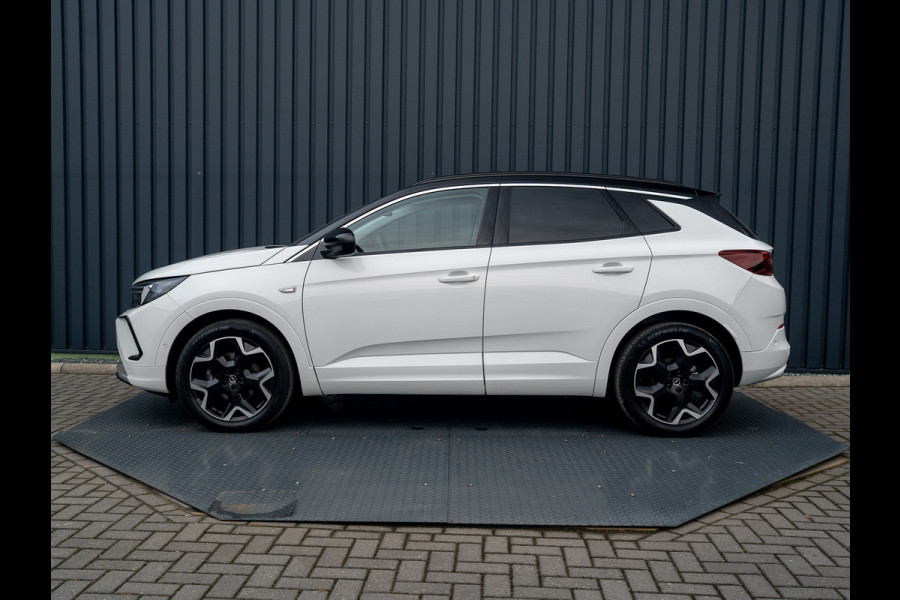 Opel Grandland 1.2 Turbo Ultimate | Led Matrix | Elk A-klep | Keyless | Prijs Rijklaar!! Opel Grandland 1.2 Turbo Ultimate | Led Matrix | Elk A-klep | Keyless | Prijs Rijklaar!!