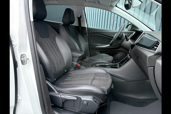 Opel Grandland 1.2 Turbo Ultimate | Led Matrix | Elk A-klep | Keyless | Prijs Rijklaar!! Opel Grandland 1.2 Turbo Ultimate | Led Matrix | Elk A-klep | Keyless | Prijs Rijklaar!!
