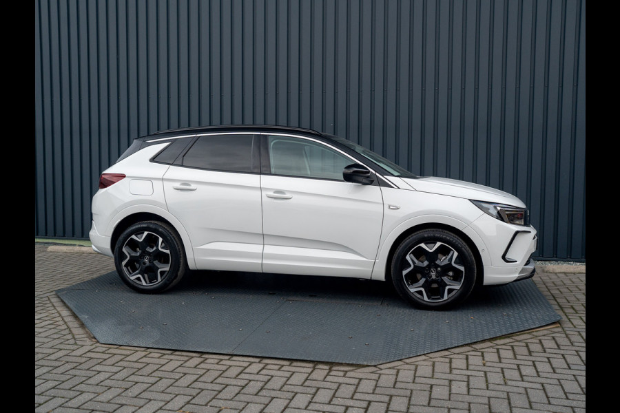 Opel Grandland 1.2 Turbo Ultimate | Led Matrix | Elk A-klep | Keyless | Prijs Rijklaar!! Opel Grandland 1.2 Turbo Ultimate | Led Matrix | Elk A-klep | Keyless | Prijs Rijklaar!!