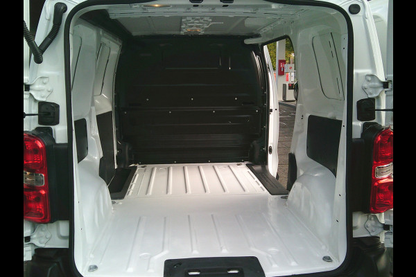 Citroën Jumpy 1.5 BlueHDI 120 pk M Club 120 pk I Navigatie I Cruisecontrol I 6 versnellingen 1e eigenaar !onderhoudsboekjes VIDEOS OF THIS SUPERB JUMPY AVAILABLE. Citroën Jumpy 1.5 BlueHDI 120 pk M Club 120 pk I Navigatie I Cruisecontrol I 6 versnellingen 1e eigenaar !onderhoudsboekjes VIDEOS OF THIS SUPERB JUMPY AVAILABLE.