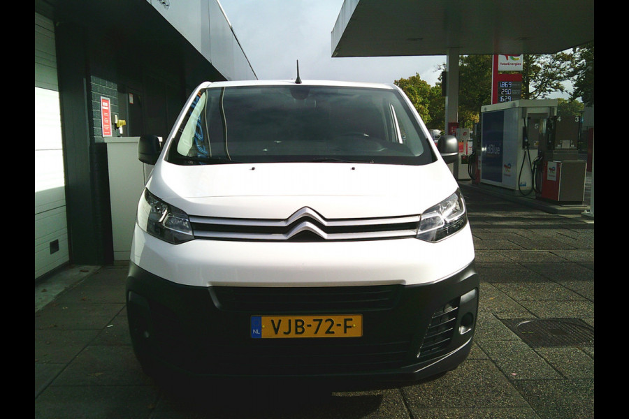Citroën Jumpy 1.5 BlueHDI 120 pk M Club 120 pk I Navigatie I Cruisecontrol I 6 versnellingen 1e eigenaar !onderhoudsboekjes VIDEOS OF THIS SUPERB JUMPY AVAILABLE. Citroën Jumpy 1.5 BlueHDI 120 pk M Club 120 pk I Navigatie I Cruisecontrol I 6 versnellingen 1e eigenaar !onderhoudsboekjes VIDEOS OF THIS SUPERB JUMPY AVAILABLE.