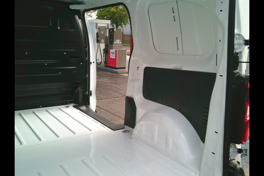 Citroën Jumpy 1.5 BlueHDI 120 pk M Club 120 pk I Navigatie I Cruisecontrol I 6 versnellingen 1e eigenaar !onderhoudsboekjes VIDEOS OF THIS SUPERB JUMPY AVAILABLE. Citroën Jumpy 1.5 BlueHDI 120 pk M Club 120 pk I Navigatie I Cruisecontrol I 6 versnellingen 1e eigenaar !onderhoudsboekjes VIDEOS OF THIS SUPERB JUMPY AVAILABLE.