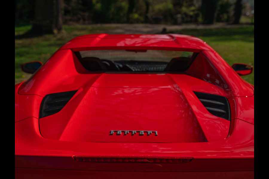 Ferrari 488 Spider | Front-lift | Pista wheels | Carbon stuur + LED's | Adapt. koplampen | Rosso Scuderia Ferrari 488 Spider | Front-lift | Pista wheels | Carbon stuur + LED's | Adapt. koplampen | Rosso Scuderia