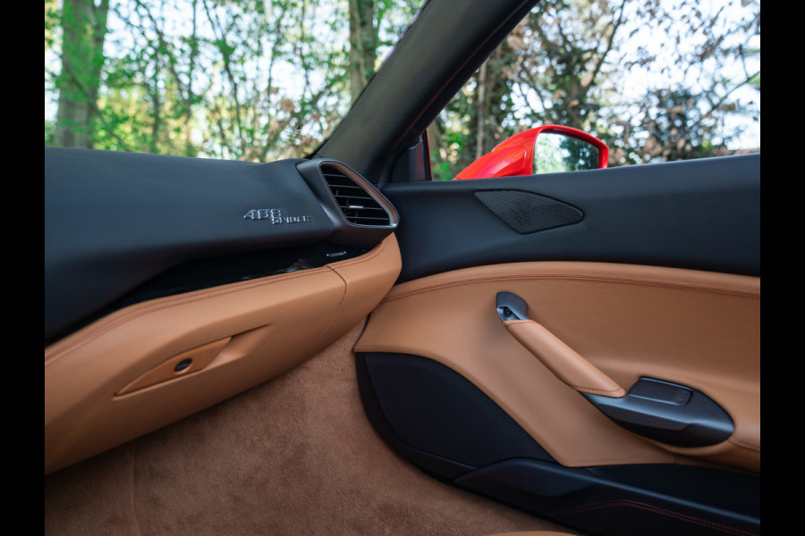 Ferrari 488 Spider | Front-lift | Pista wheels | Carbon stuur + LED's | Adapt. koplampen | Rosso Scuderia Ferrari 488 Spider | Front-lift | Pista wheels | Carbon stuur + LED's | Adapt. koplampen | Rosso Scuderia