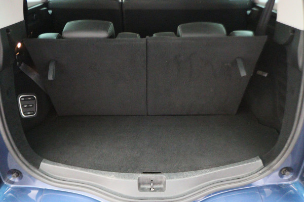 Renault Grand Scénic 1.3 TCe Intens 7p. Leder/Stof, Apple Carplay, Camera, Cruise, Sfeerverlichting, Trekhaak, 20'' Renault Grand Scénic 1.3 TCe Intens 7p. Leder/Stof, Apple Carplay, Camera, Cruise, Sfeerverlichting, Trekhaak, 20''