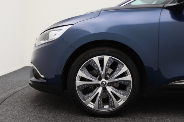 Renault Grand Scénic 1.3 TCe Intens 7p. Leder/Stof, Apple Carplay, Camera, Cruise, Sfeerverlichting, Trekhaak, 20'' Renault Grand Scénic 1.3 TCe Intens 7p. Leder/Stof, Apple Carplay, Camera, Cruise, Sfeerverlichting, Trekhaak, 20''