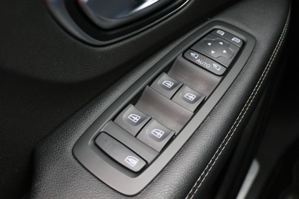 Renault Grand Scénic 1.3 TCe Intens 7p. Leder/Stof, Apple Carplay, Camera, Cruise, Sfeerverlichting, Trekhaak, 20'' Renault Grand Scénic 1.3 TCe Intens 7p. Leder/Stof, Apple Carplay, Camera, Cruise, Sfeerverlichting, Trekhaak, 20''