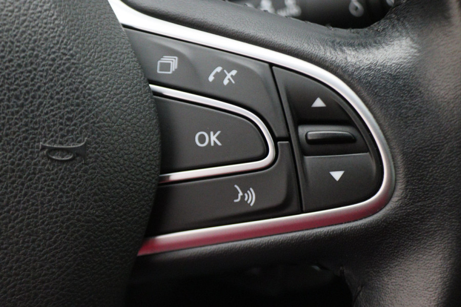 Renault Grand Scénic 1.3 TCe Intens 7p. Leder/Stof, Apple Carplay, Camera, Cruise, Sfeerverlichting, Trekhaak, 20'' Renault Grand Scénic 1.3 TCe Intens 7p. Leder/Stof, Apple Carplay, Camera, Cruise, Sfeerverlichting, Trekhaak, 20''