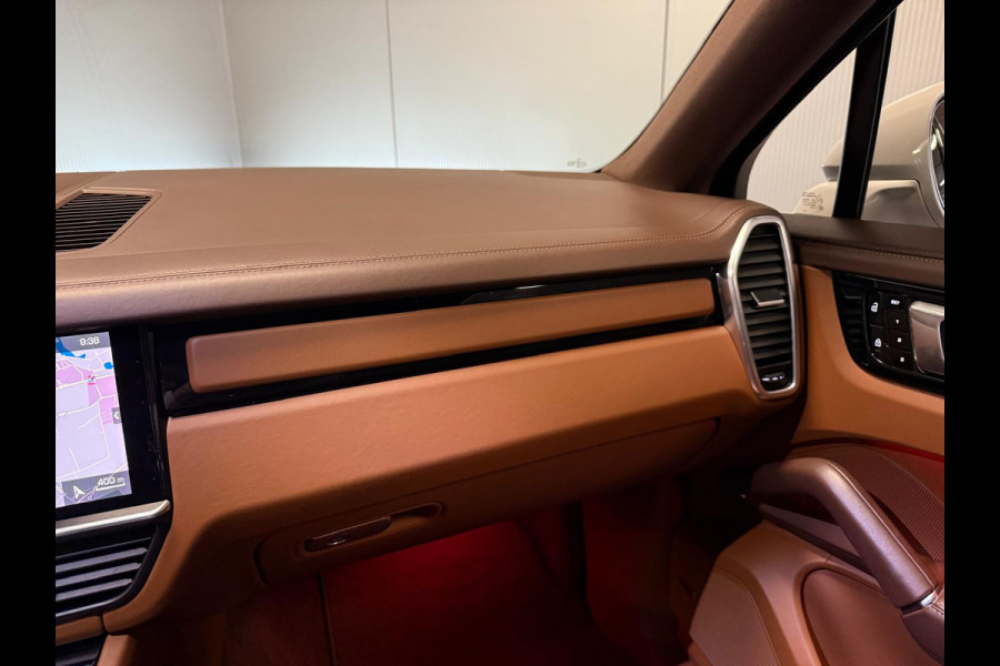 Porsche Cayenne Coupé 3.0e Hybrid KRIJT-SPORT DESIGN-CLUBLEER-PANO-STOELEN 18 VOUDIG-SURROUND-COMPLEET