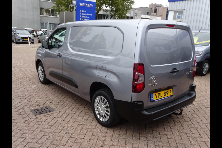 Toyota PROACE CITY 1.5 D-4D Navigator Long 130 PK NAVI CRUISE PDC Toyota PROACE CITY 1.5 D-4D Navigator Long 130 PK NAVI CRUISE PDC