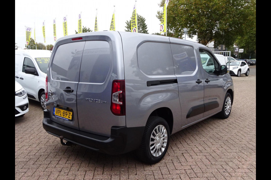 Toyota PROACE CITY 1.5 D-4D Navigator Long 130 PK NAVI CRUISE PDC Toyota PROACE CITY 1.5 D-4D Navigator Long 130 PK NAVI CRUISE PDC