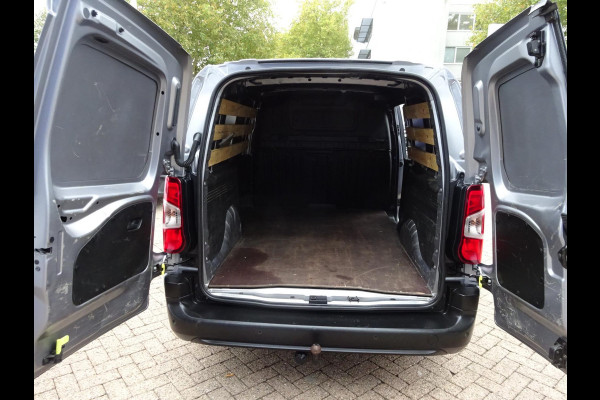Toyota PROACE CITY 1.5 D-4D Navigator Long 130 PK NAVI CRUISE PDC Toyota PROACE CITY 1.5 D-4D Navigator Long 130 PK NAVI CRUISE PDC