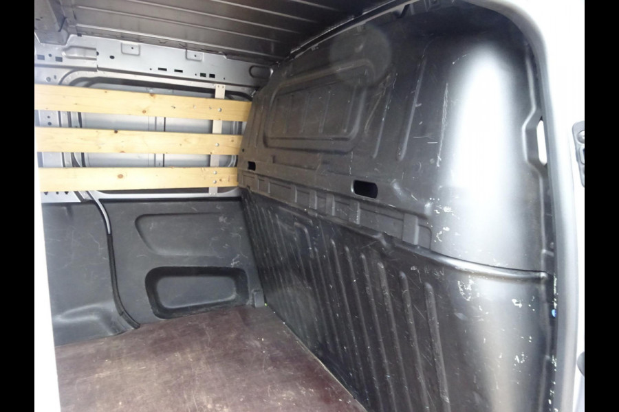 Toyota PROACE CITY 1.5 D-4D Navigator Long 130 PK NAVI CRUISE PDC Toyota PROACE CITY 1.5 D-4D Navigator Long 130 PK NAVI CRUISE PDC