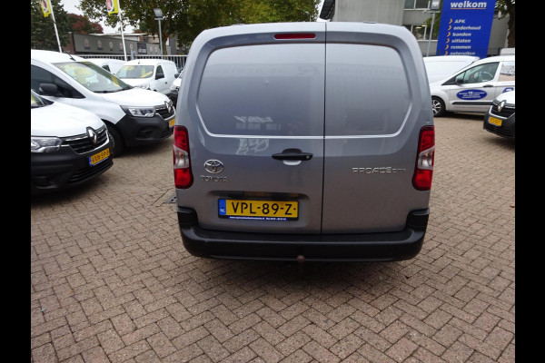Toyota PROACE CITY 1.5 D-4D Navigator Long 130 PK NAVI CRUISE PDC Toyota PROACE CITY 1.5 D-4D Navigator Long 130 PK NAVI CRUISE PDC