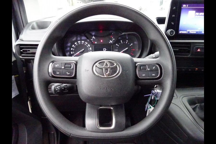Toyota PROACE CITY 1.5 D-4D Navigator Long 130 PK NAVI CRUISE PDC Toyota PROACE CITY 1.5 D-4D Navigator Long 130 PK NAVI CRUISE PDC
