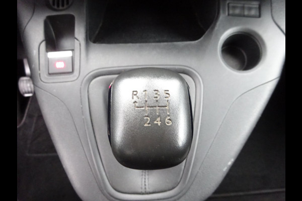 Toyota PROACE CITY 1.5 D-4D Navigator Long 130 PK NAVI CRUISE PDC Toyota PROACE CITY 1.5 D-4D Navigator Long 130 PK NAVI CRUISE PDC