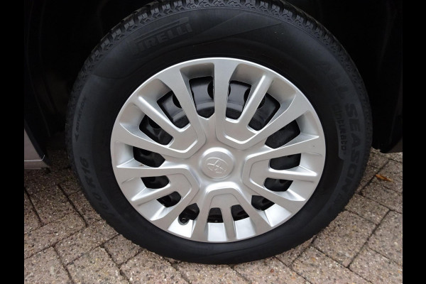 Toyota PROACE CITY 1.5 D-4D Navigator Long 130 PK NAVI CRUISE PDC Toyota PROACE CITY 1.5 D-4D Navigator Long 130 PK NAVI CRUISE PDC