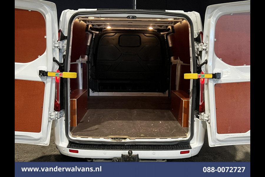 Ford Transit Custom 2.0 TDCI 170pk L2H1 Euro6 Airco | 2x zijdeur | Camera | Navigatie | Apple Carplay | LED | 2800kg Trekhaak Cruisecontrol, Stoelverwarming, Verwarmde voorruit, Parkeersensoren, Bijrijdersbank Ford Transit Custom 2.0 TDCI 170pk L2H1 Euro6 Airco | 2x zijdeur | Camera | Navigatie | Apple Carplay | LED | 2800kg Trekhaak Cruisecontrol, Stoelverwarming, Verwarmde voorruit, Parkeersensoren, Bijrijdersbank