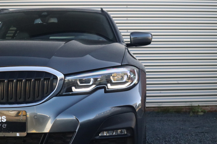 BMW 3 Serie Touring M-Sport SOH 93% / Hifi / Stoelverwarming / 18inch / Sportstoelen /
