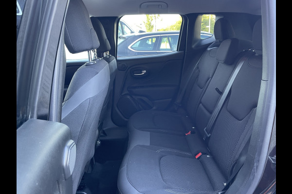 Jeep Renegade 4xe 240 Plug-in Hybrid Electric S | Stoel/Stuur verwarming | Apple/Android CarPlay Jeep Renegade 4xe 240 Plug-in Hybrid Electric S | Stoel/Stuur verwarming | Apple/Android CarPlay