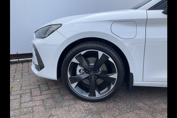 CUPRA Leon Sportstourer 1.5 TSI PHEV e-Hybrid Business Elek.Trekhaak Adap.Cruise Carplay Camera Sfeerverl 2025 3136KM!