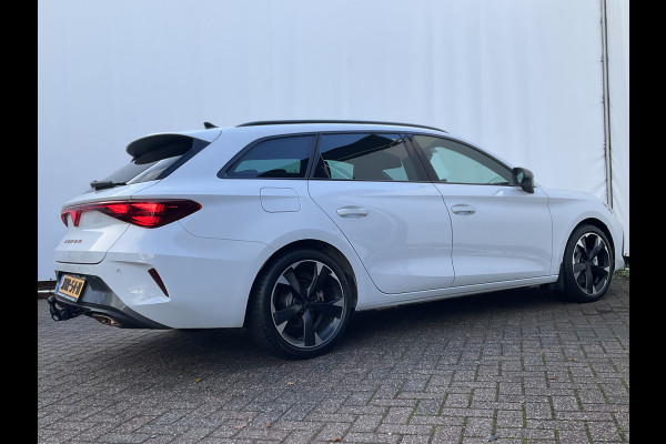 CUPRA Leon Sportstourer 1.5 TSI PHEV e-Hybrid Business Elek.Trekhaak Adap.Cruise Carplay Camera Sfeerverl 2025 3136KM!