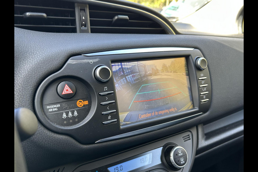 Toyota Yaris 1.5 HYBRID GOLD LIMITED EDITION.GARANTIE 8-2029 1e EIG.AFNEEMBARE TREKHAAK CLIMA. CRUISE. Toyota Yaris 1.5 HYBRID GOLD LIMITED EDITION.GARANTIE 8-2029 1e EIG.AFNEEMBARE TREKHAAK CLIMA. CRUISE.