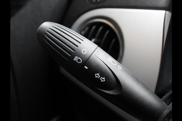 Fiat 500C 1.0 70pk Hybrid Connect Navigatie Apple Carplay/Android Auto Airco Cruise Control Fiat 500C 1.0 70pk Hybrid Connect Navigatie Apple Carplay/Android Auto Airco Cruise Control