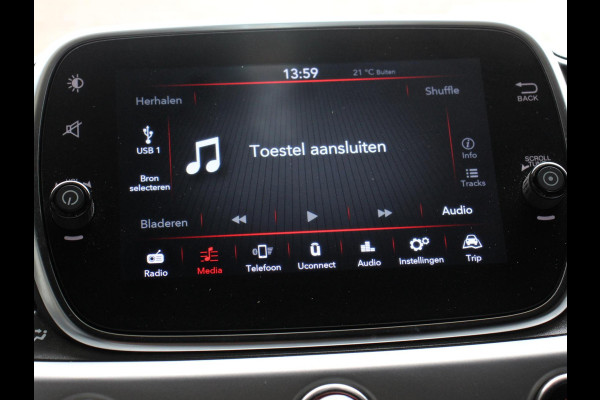 Fiat 500C 1.0 70pk Hybrid Connect Navigatie Apple Carplay/Android Auto Airco Cruise Control Fiat 500C 1.0 70pk Hybrid Connect Navigatie Apple Carplay/Android Auto Airco Cruise Control