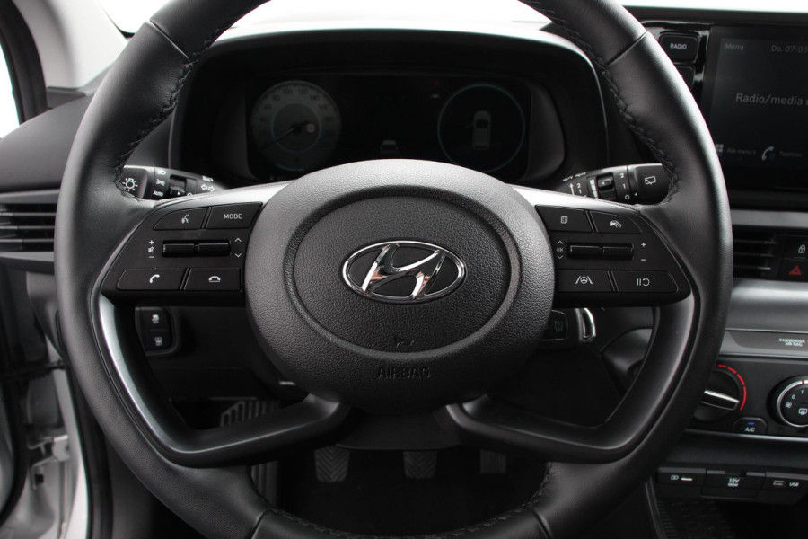 Hyundai i20 1.0 T-GDI 100pk Comfort | Climate Control | Camera | Parkeer sensoren | Lichtmetalen Velgen | Dab Hyundai i20 1.0 T-GDI 100pk Comfort | Climate Control | Camera | Parkeer sensoren | Lichtmetalen Velgen | Dab
