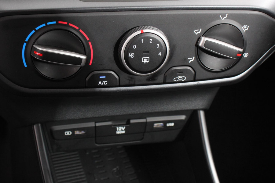 Hyundai i20 1.0 T-GDI 100pk Comfort | Climate Control | Camera | Parkeer sensoren | Lichtmetalen Velgen | Dab Hyundai i20 1.0 T-GDI 100pk Comfort | Climate Control | Camera | Parkeer sensoren | Lichtmetalen Velgen | Dab