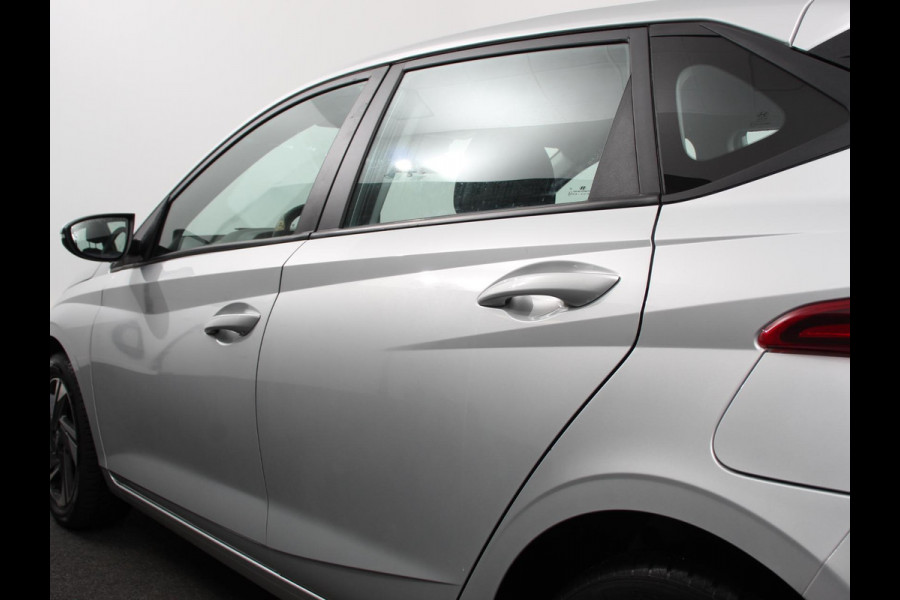 Hyundai i20 1.0 T-GDI 100pk Comfort | Climate Control | Camera | Parkeer sensoren | Lichtmetalen Velgen | Dab Hyundai i20 1.0 T-GDI 100pk Comfort | Climate Control | Camera | Parkeer sensoren | Lichtmetalen Velgen | Dab