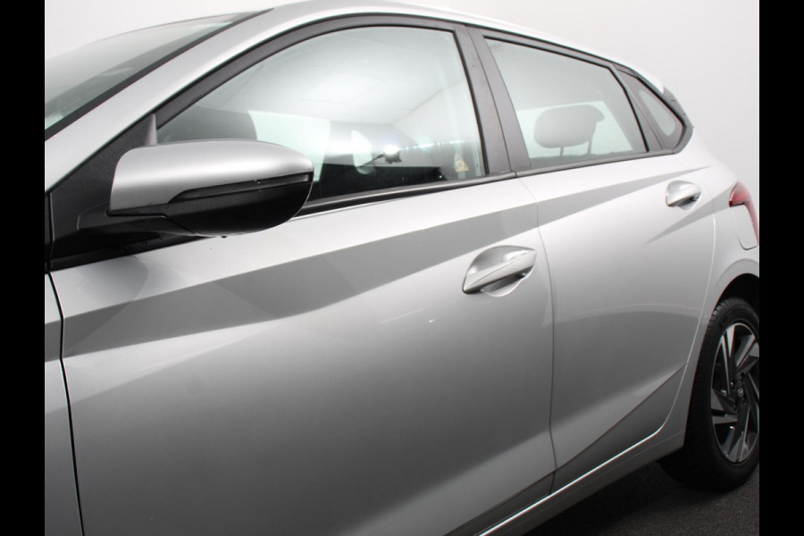 Hyundai i20 1.0 T-GDI 100pk Comfort | Climate Control | Camera | Parkeer sensoren | Lichtmetalen Velgen | Dab Hyundai i20 1.0 T-GDI 100pk Comfort | Climate Control | Camera | Parkeer sensoren | Lichtmetalen Velgen | Dab