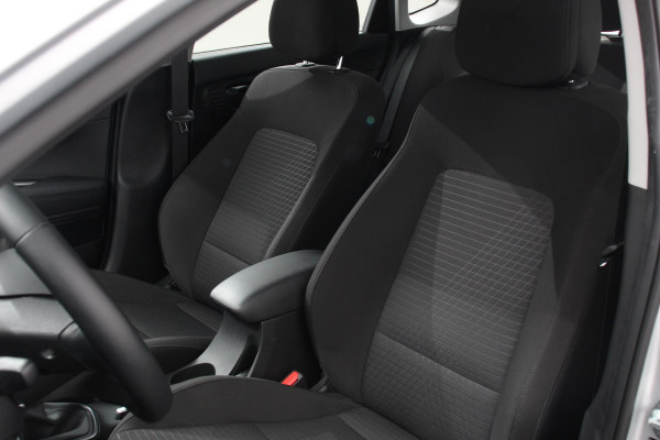 Hyundai i20 1.0 T-GDI 100pk Comfort | Climate Control | Camera | Parkeer sensoren | Lichtmetalen Velgen | Dab Hyundai i20 1.0 T-GDI 100pk Comfort | Climate Control | Camera | Parkeer sensoren | Lichtmetalen Velgen | Dab
