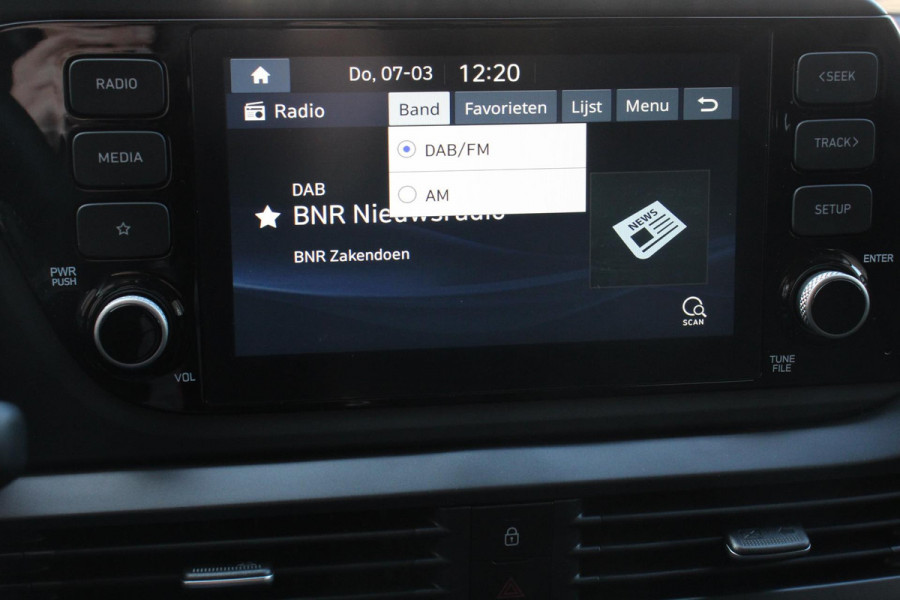 Hyundai i20 1.0 T-GDI 100pk Comfort | Climate Control | Camera | Parkeer sensoren | Lichtmetalen Velgen | Dab Hyundai i20 1.0 T-GDI 100pk Comfort | Climate Control | Camera | Parkeer sensoren | Lichtmetalen Velgen | Dab