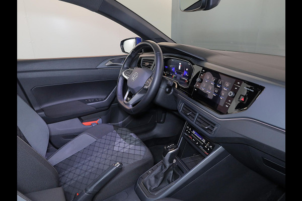 Volkswagen Polo 1.0 TSI R-Line 95 pk Automaat (DSG) | Verlengde garantie | Navigatie | Parkeersensoren | Achteruitrijcamera | Stoelverwarming | R-Line | Volkswagen Polo 1.0 TSI R-Line 95 pk Automaat (DSG) | Verlengde garantie | Navigatie | Parkeersensoren | Achteruitrijcamera | Stoelverwarming | R-Line |