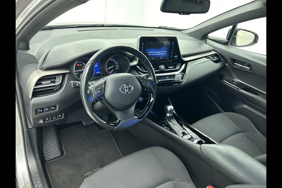 Toyota C-HR 1.8 Hybrid Style(Goed Onderh, Camera, Navi, StoelV, Cruise Con, Parkeerhulp, Etc) Toyota C-HR 1.8 Hybrid Style(Goed Onderh, Camera, Navi, StoelV, Cruise Con, Parkeerhulp, Etc)