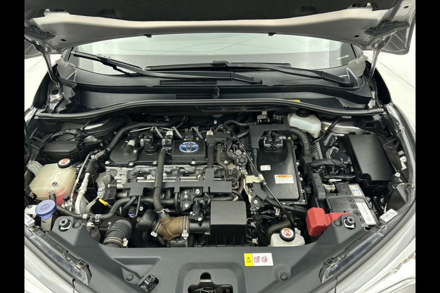Toyota C-HR 1.8 Hybrid Style(Goed Onderh, Camera, Navi, StoelV, Cruise Con, Parkeerhulp, Etc) Toyota C-HR 1.8 Hybrid Style(Goed Onderh, Camera, Navi, StoelV, Cruise Con, Parkeerhulp, Etc)
