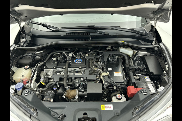 Toyota C-HR 1.8 Hybrid Style(Goed Onderh, Camera, Navi, StoelV, Cruise Con, Parkeerhulp, Etc) Toyota C-HR 1.8 Hybrid Style(Goed Onderh, Camera, Navi, StoelV, Cruise Con, Parkeerhulp, Etc)