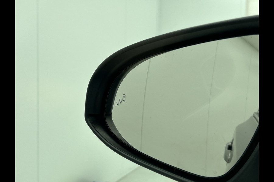 Toyota C-HR 1.8 Hybrid Style(Goed Onderh, Camera, Navi, StoelV, Cruise Con, Parkeerhulp, Etc) Toyota C-HR 1.8 Hybrid Style(Goed Onderh, Camera, Navi, StoelV, Cruise Con, Parkeerhulp, Etc)